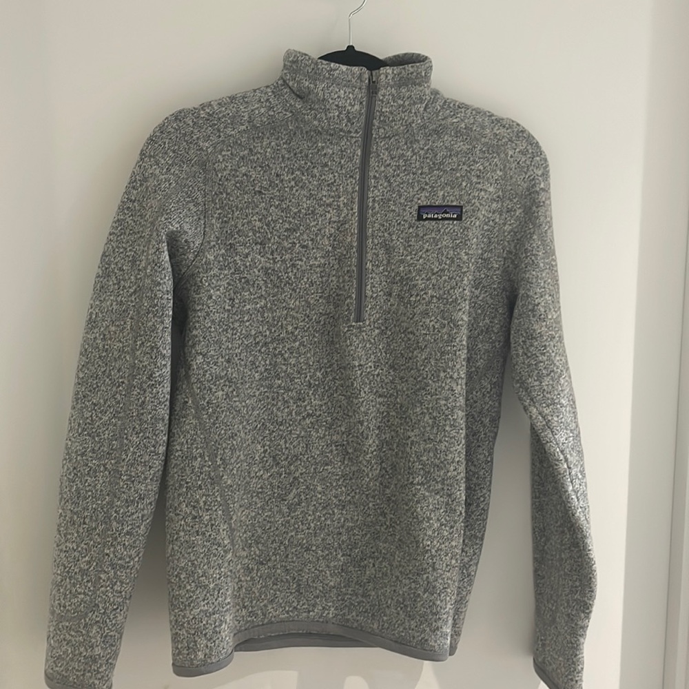 Women’s Gray Patagonia Quarter Zip